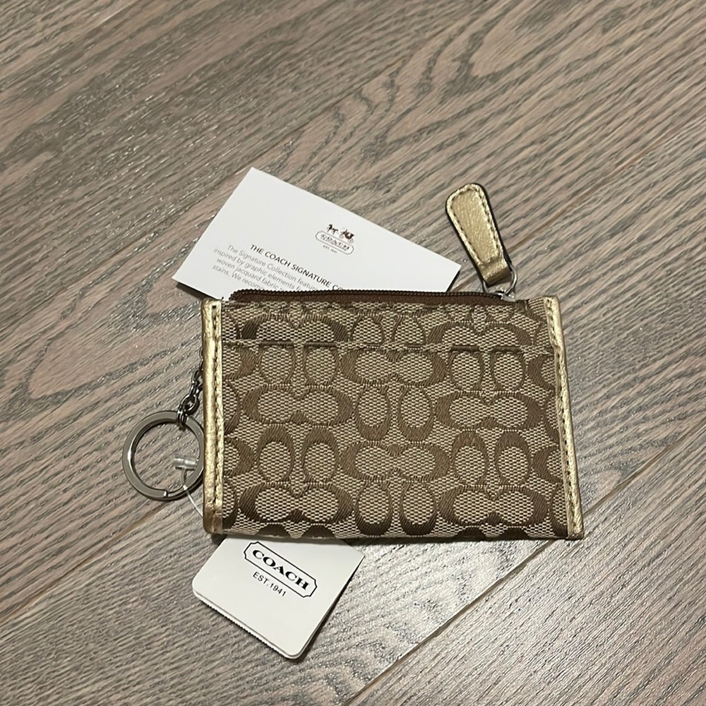 Nwt - Coach key holder/card holder